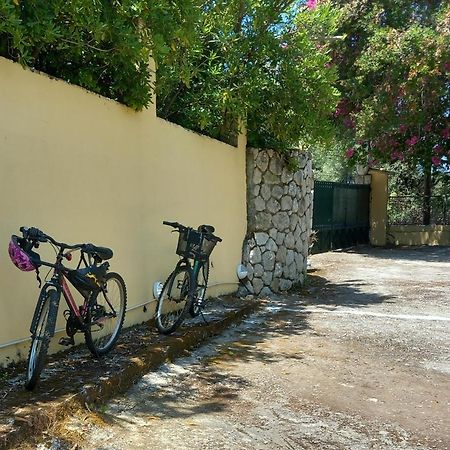 Olea Home Agia Pelagia Chlomou Esterno foto